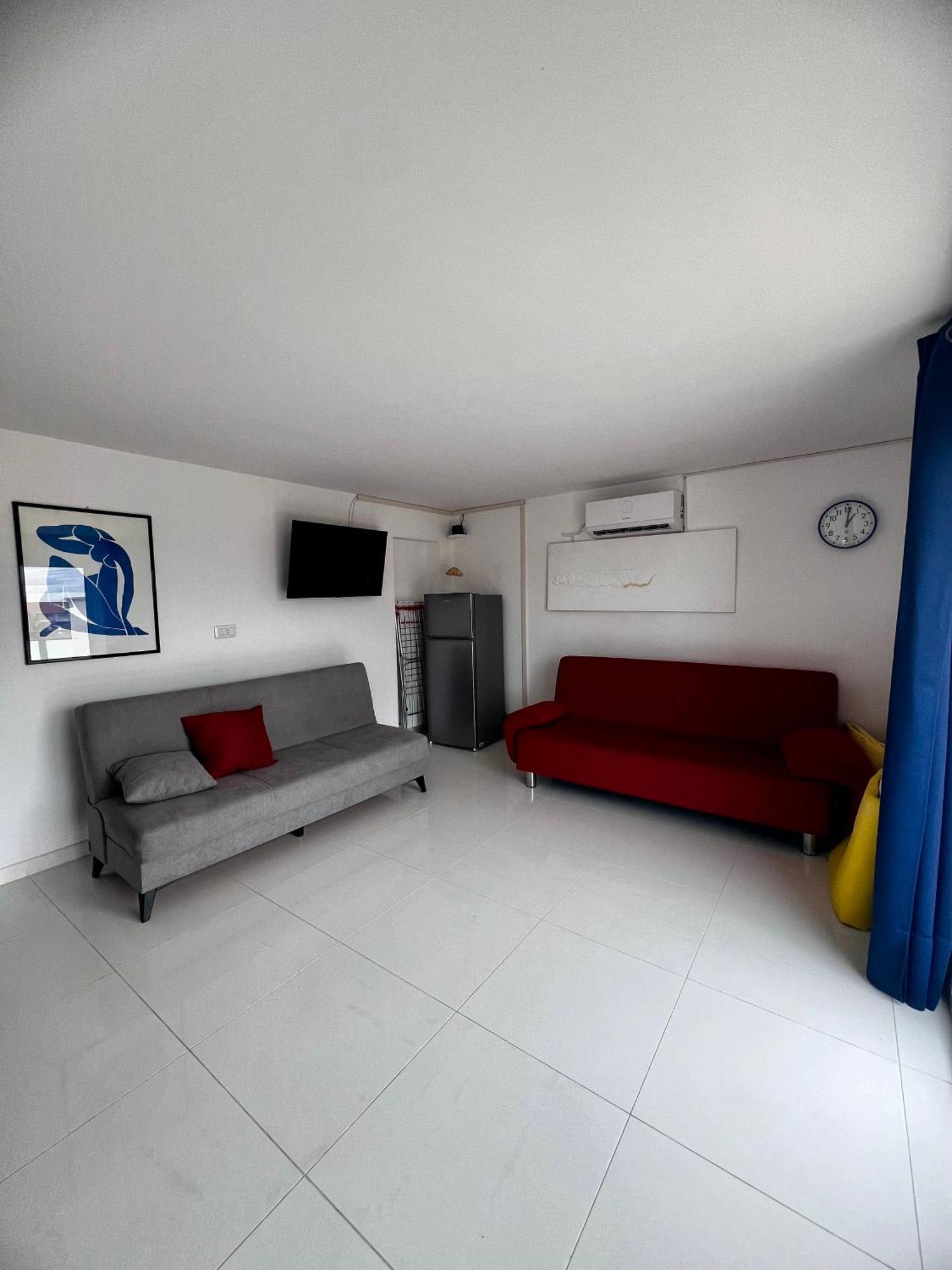 Roma Airport Sky Apartments Φιουμιτσίνο Δωμάτιο φωτογραφία